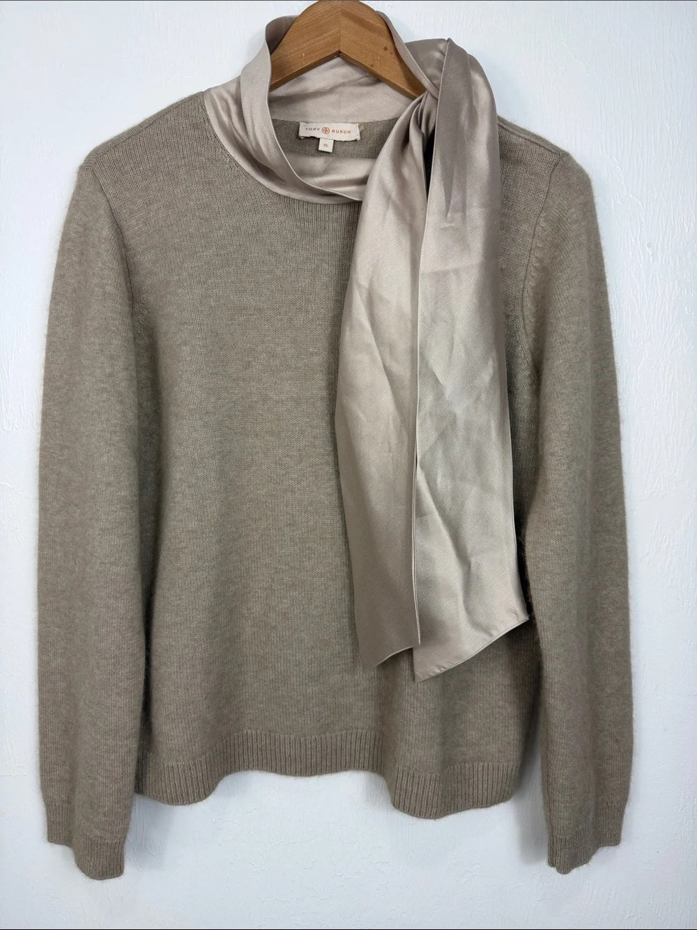 Tory Burch XL Wool Fur Blend Sweater Silk Scarf Neck Beige Long Sleeve